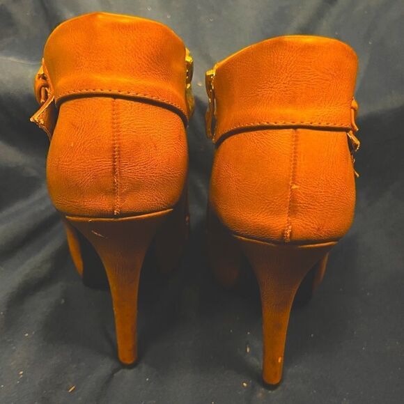 De Blossom Collection- Brown Leather Ankle Boots -  Size 6- - Picture 8 of 8